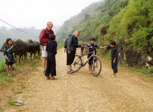 biking_to_topas_ecolodge